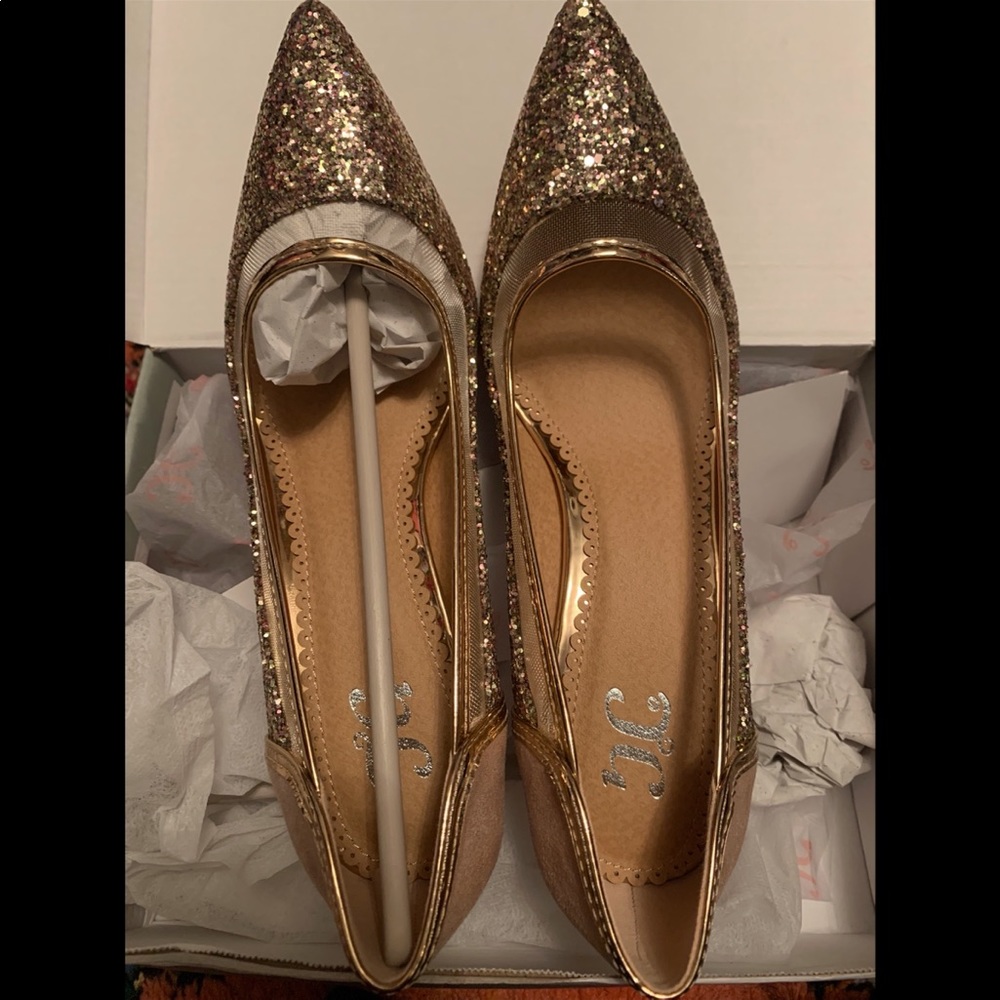 Almond/Nude Glitter Heels